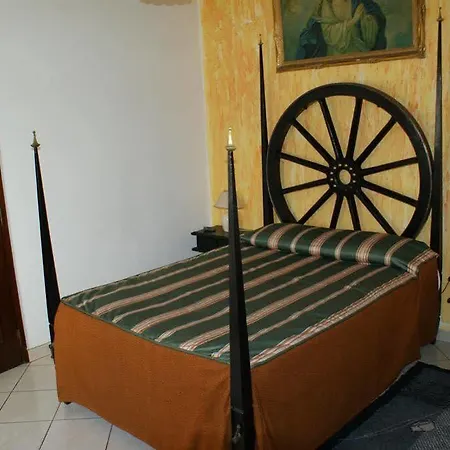 Отель Vila Emilia Албуфейра