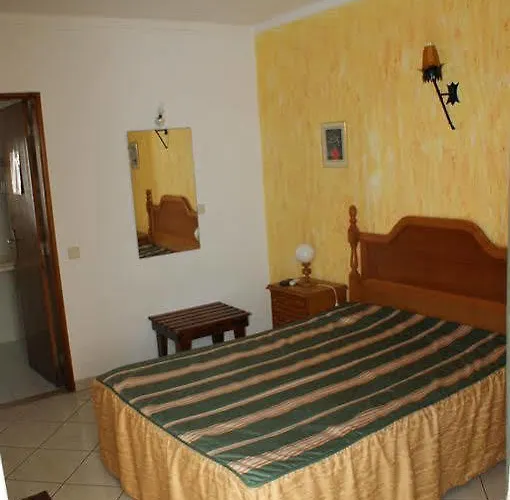 Vila Emilia * Албуфейра